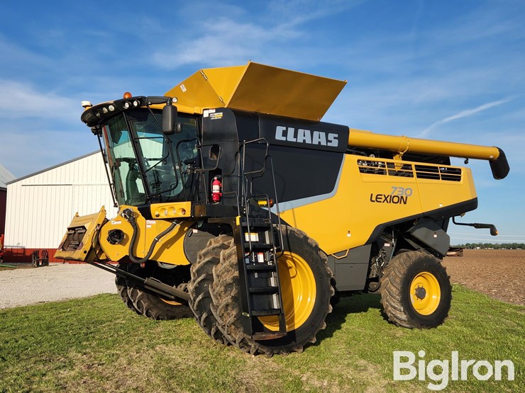 2016-lexion-730-2wd-combine-image-1