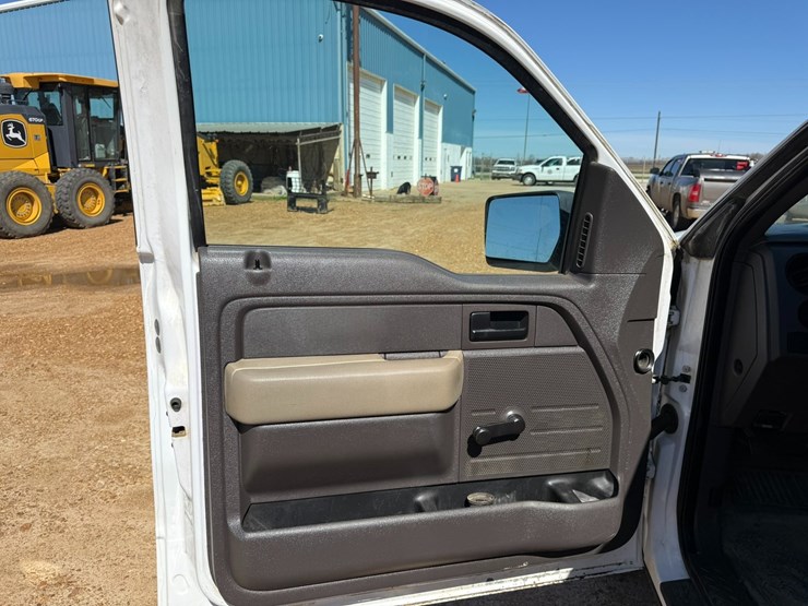 2010-ford-f150-image-26