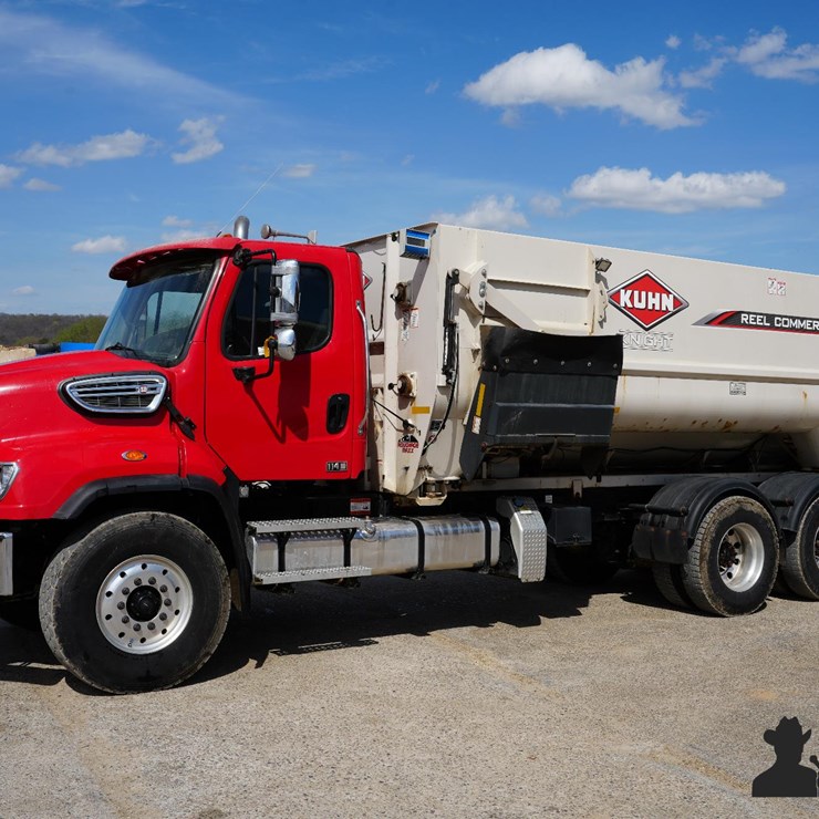 2023 FREIGHTLINER 114SD