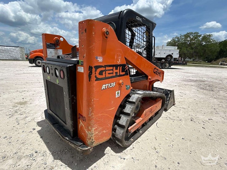 2022-gehl-rt135-image-3