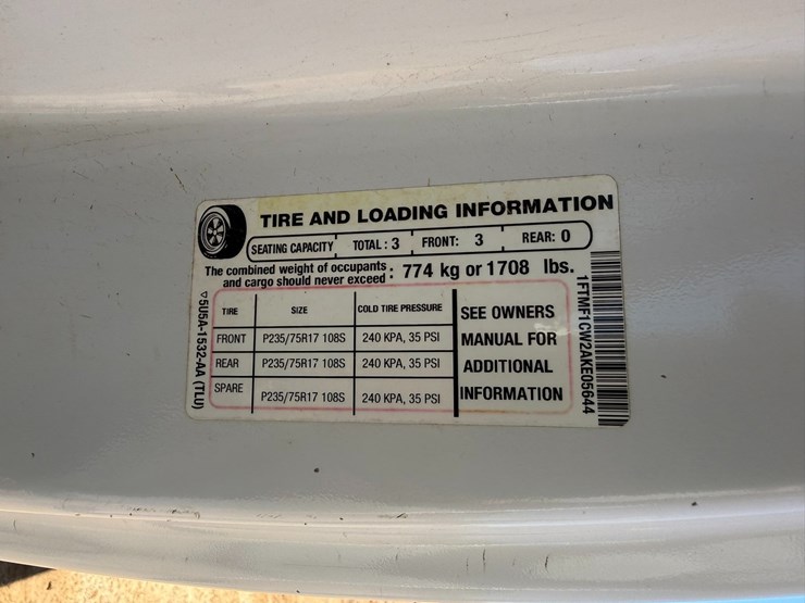 2010-ford-f150-image-35