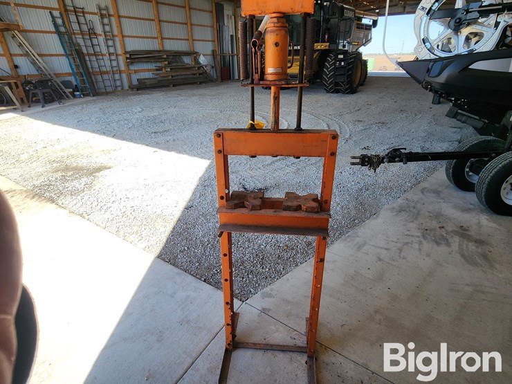 12-ton-shop-press-image-6