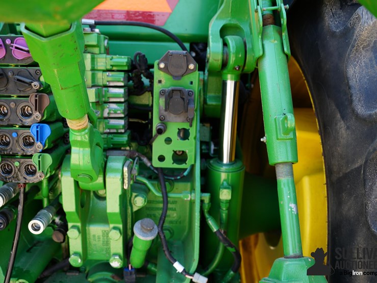 2012-john-deere-8310r-image-20