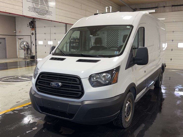 2019-ford-transit-image-1