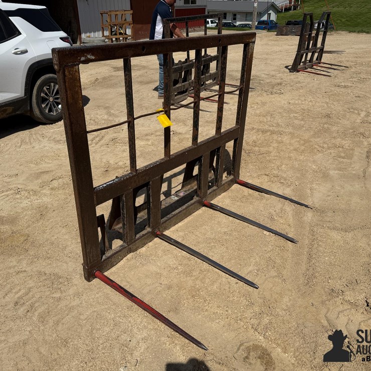 4 Prong Bale Spear Attachment