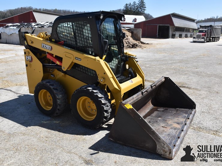 2023-caterpillar-232d3-image-3