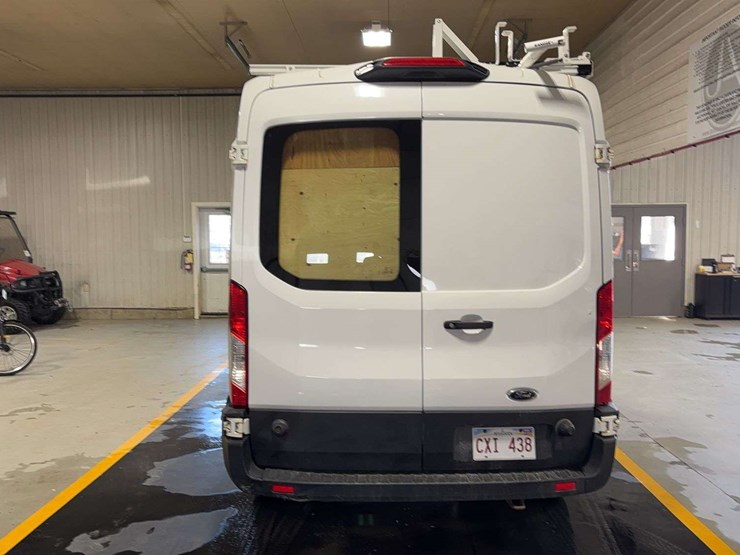 2019-ford-transit-image-4