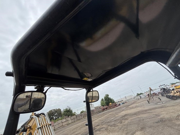 2015-caterpillar-305e2-cr-image-42