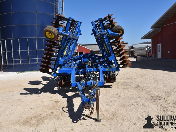 2013-landoll-7431-26-image-2