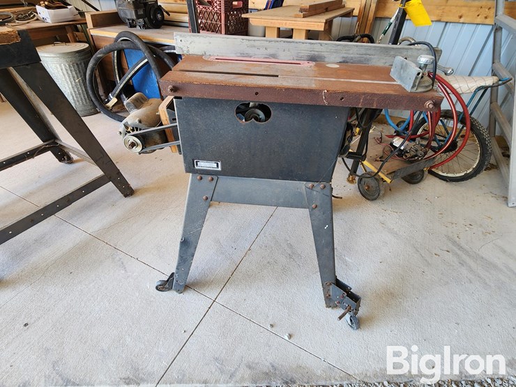 craftsman-113-10"-bench-saw-image-8