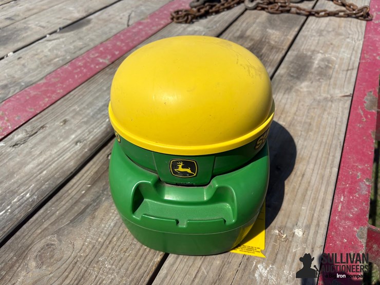 john-deere-3000-image-2