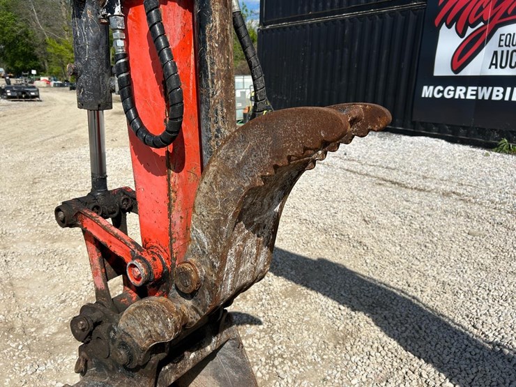 2018-kubota-kx040-4-image-9