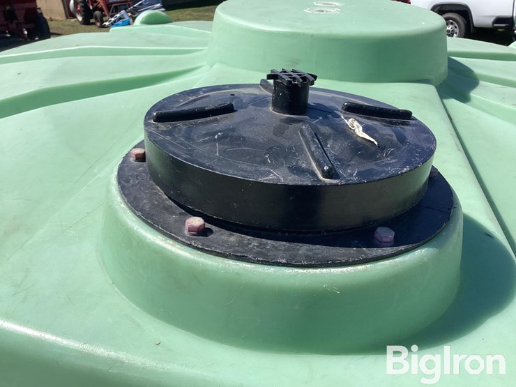 1500-gal-poly-water-tank-image-10
