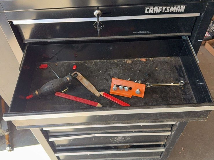 craftsman-triple-stack-with-keys-image-5