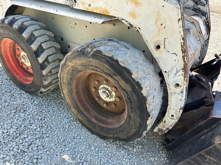 bobcat-753-image-13