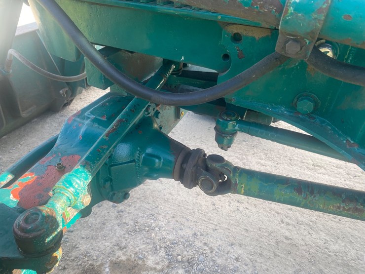 john-deere-2040-image-12