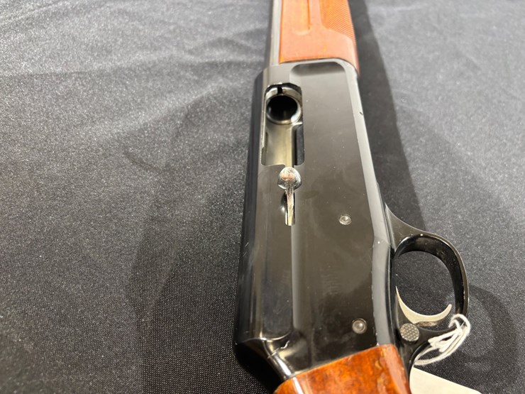 #136-•-franchi-48-al-12-gauge-semi-automatic-shotgun-image-18