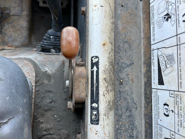 bobcat-s220-image-24
