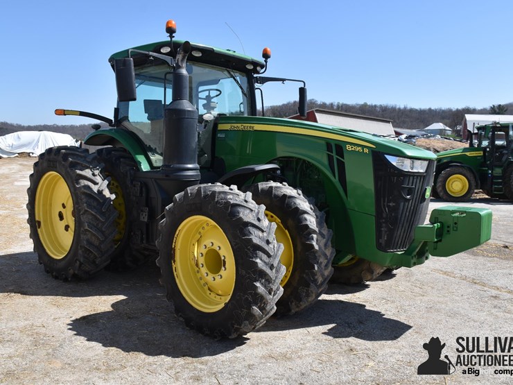 2018-john-deere-8295r-image-3