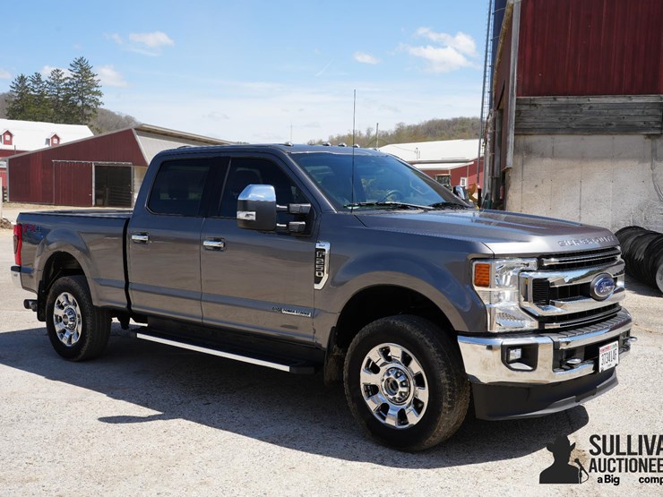 2021-ford-f250-xlt-image-3