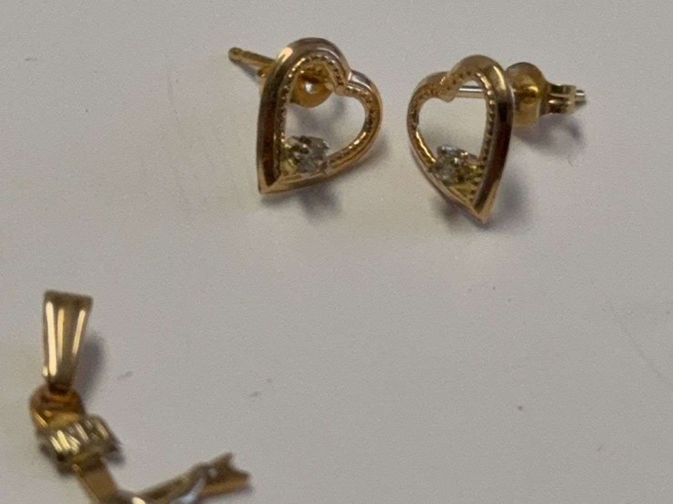 1.2-grams-of-14-kt-gold-image-4
