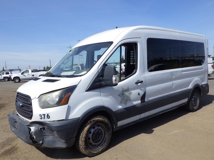2017-ford-transit-image-2