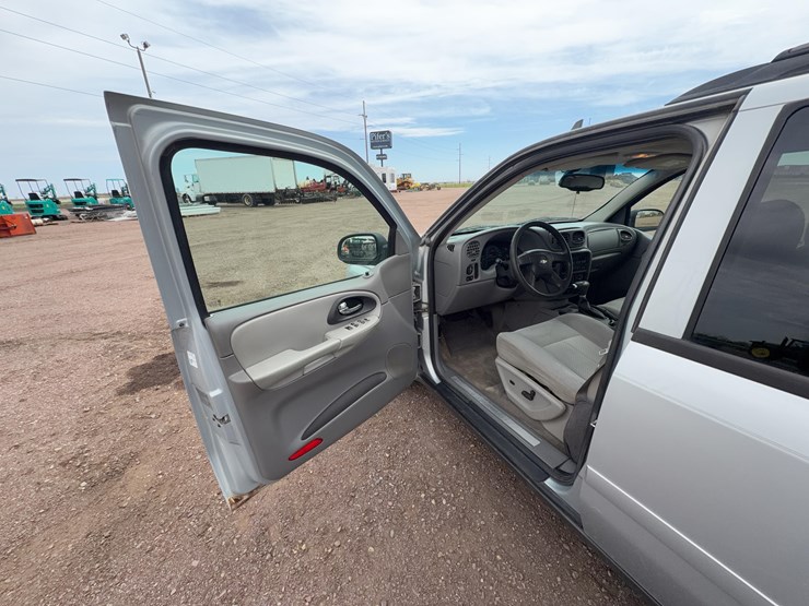 2007-chevrolet-trailblazer-image-12