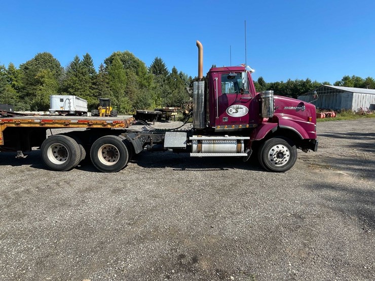 #203-•-2011-western-star-semi-tractor-(has-wi-title)-(forestville,-wi)-image-5