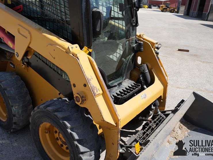 2023-caterpillar-226d3-image-20
