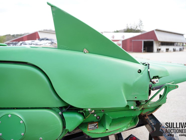 2014-john-deere-608c-stalkmaster-image-15