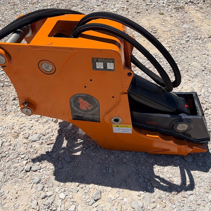 #512 • Unused Wolverine Hydraulic Excavator Clamp