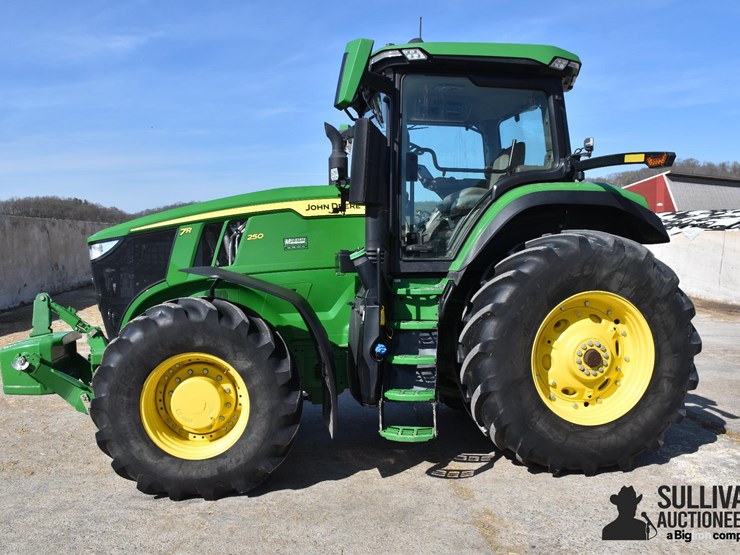2022-john-deere-7r-250-image-8
