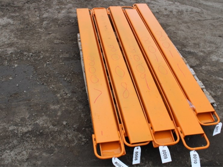 #8017-•-(1-set)-76"-pallet-fork-extensions-image-1