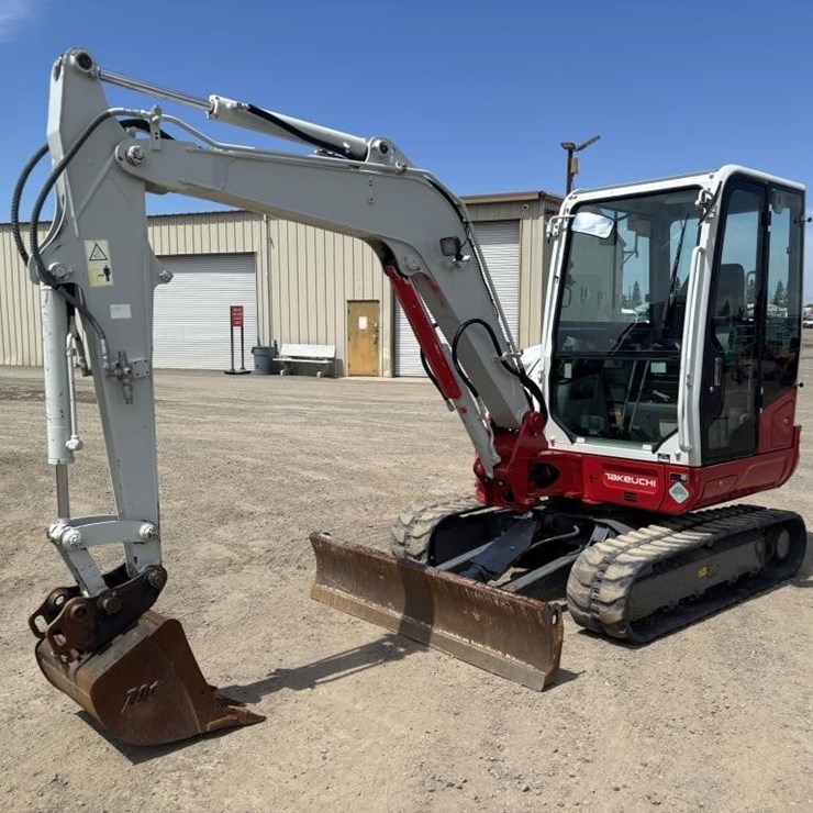 2020 TAKEUCHI TB240