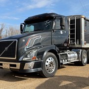 2004 Volvo Truck