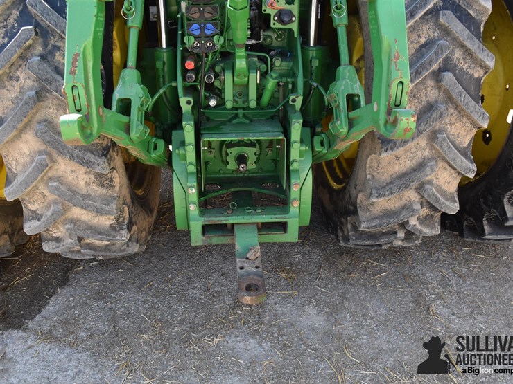 2018-john-deere-8295r-image-9