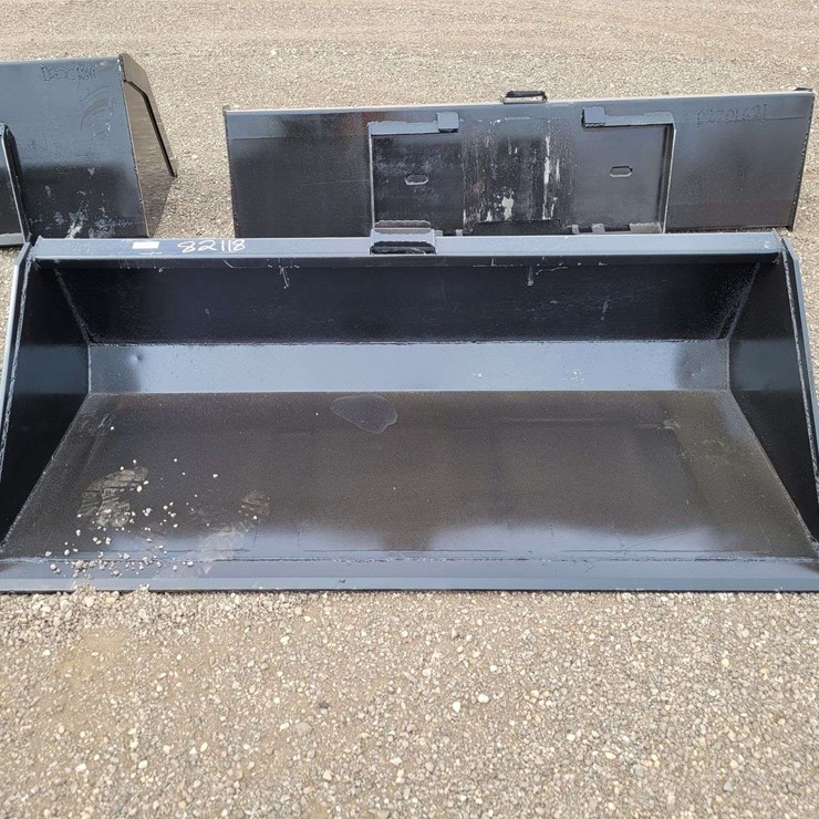 78 in. Bucket With Single Blade