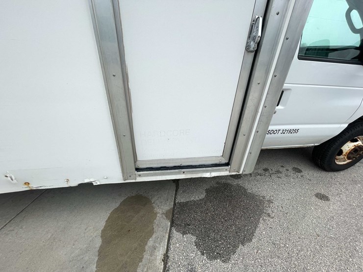 2017-ford-e450-image-42