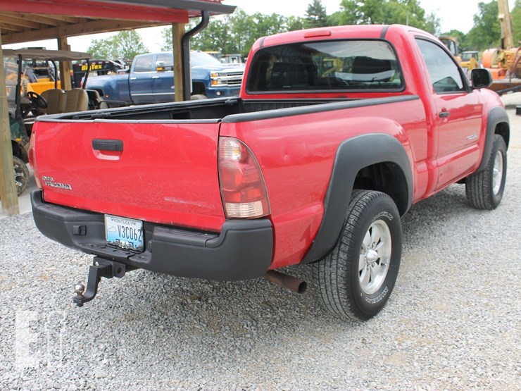 2005-toyota-tacoma-image-4