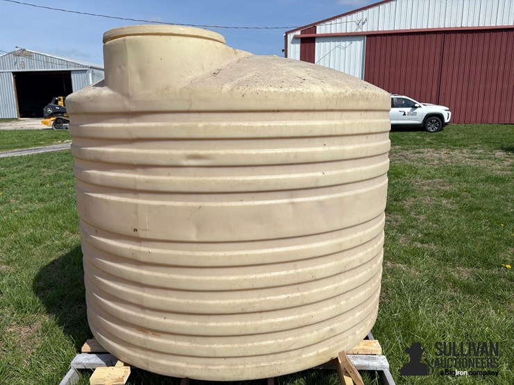 solar-1,200-gal-poly-tank-image-8