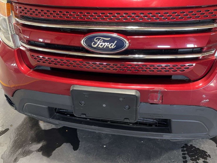 2015-ford-explorer-limited-image-31