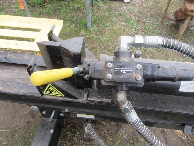 #9580-•-brute-30-ton-log-splitter-image-13