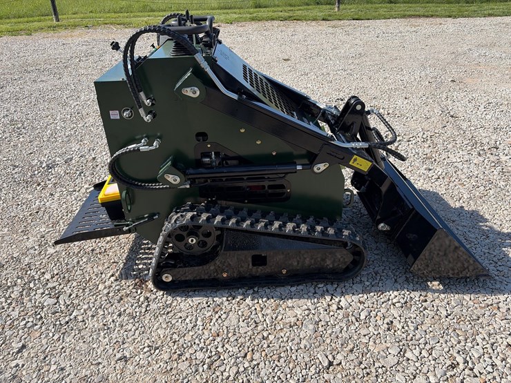 #202-•-unused-2026-zjg-zj-380-mini-skid-steer-loader-image-1