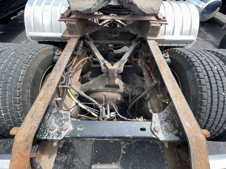 1997-kenworth-t800-image-30