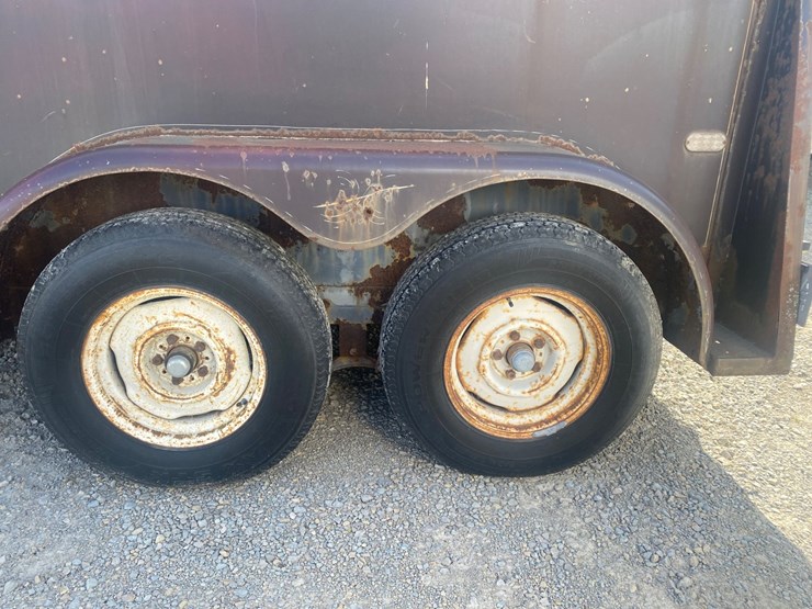 #368-•-1983-turnbow-2-horse-bumper-pull-trailer-(has-wi-title)-(helenville,-wi)-image-6