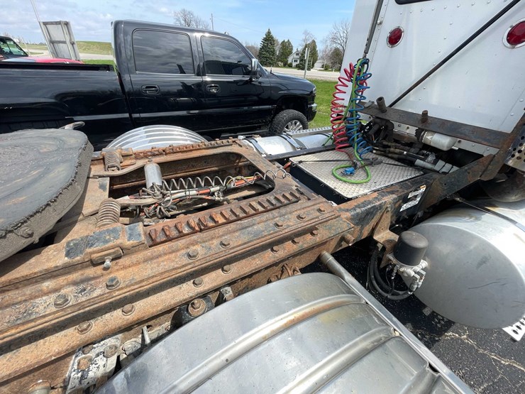 1997-kenworth-t800-image-35