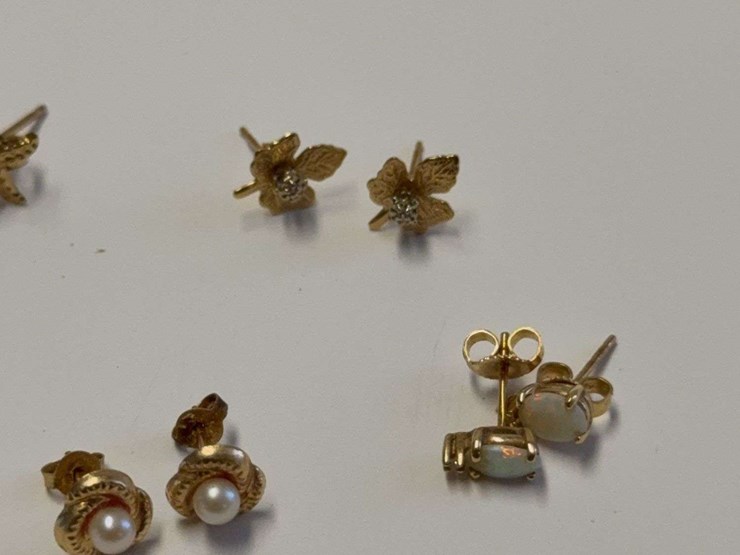 3.1-grams-of-14kt-gold-image-2