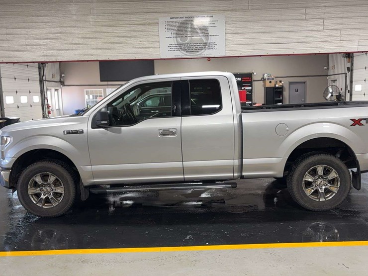 2016-ford-f150-xlt-image-2