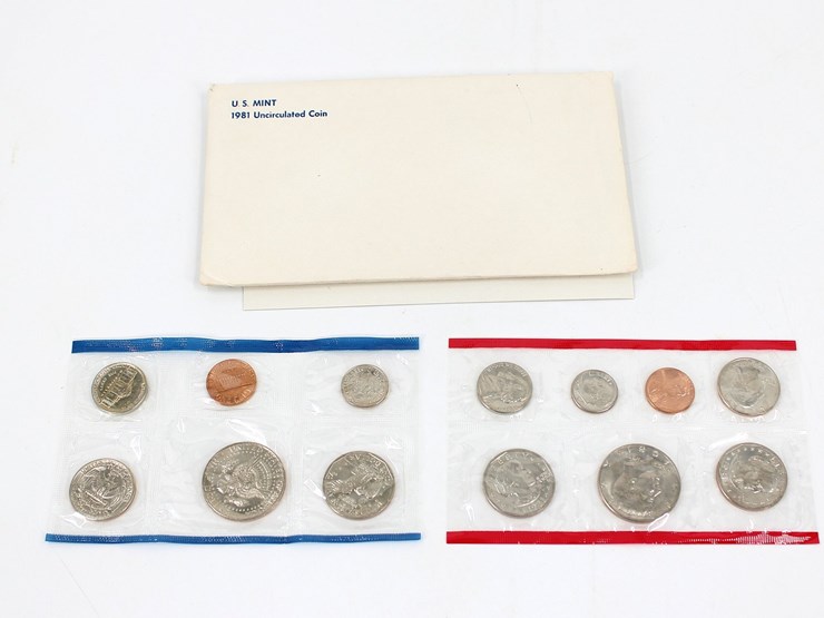 #32919-•-currency-|-misc-us-mint-coin-sets-from-the-70's-and-80's-image-12