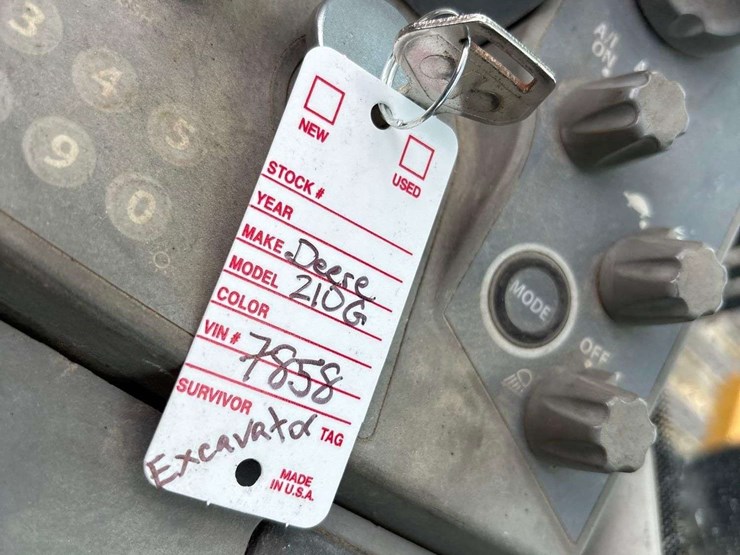 2019-deere-210g-image-54